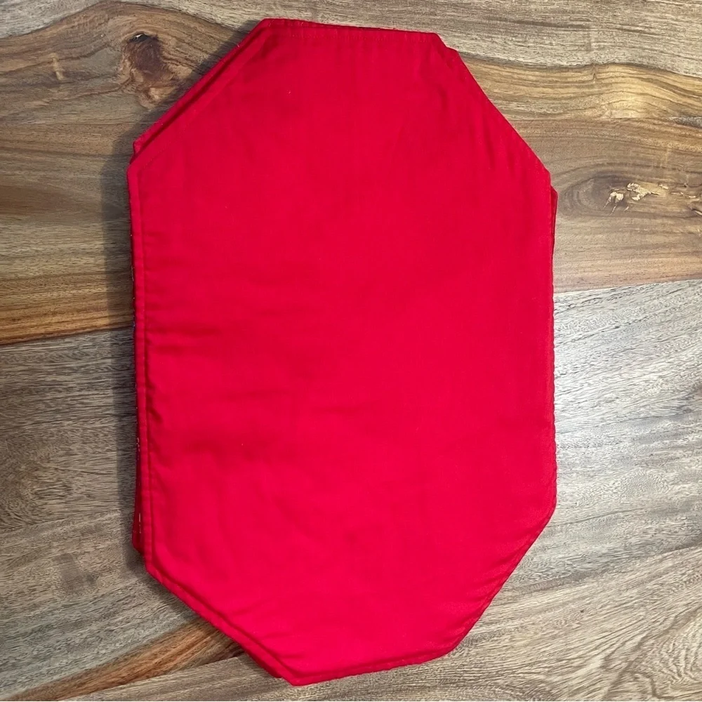 Christmas Multi-colored Present Print Red Background/Backing Placemats set of‎ 6